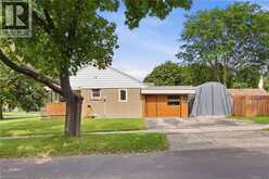 21 OAKWOOD Avenue | Kitchener Ontario | Slide Image Three
