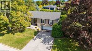 2490 YARMOUTH Crescent | Oakville Ontario | Slide Image Seven