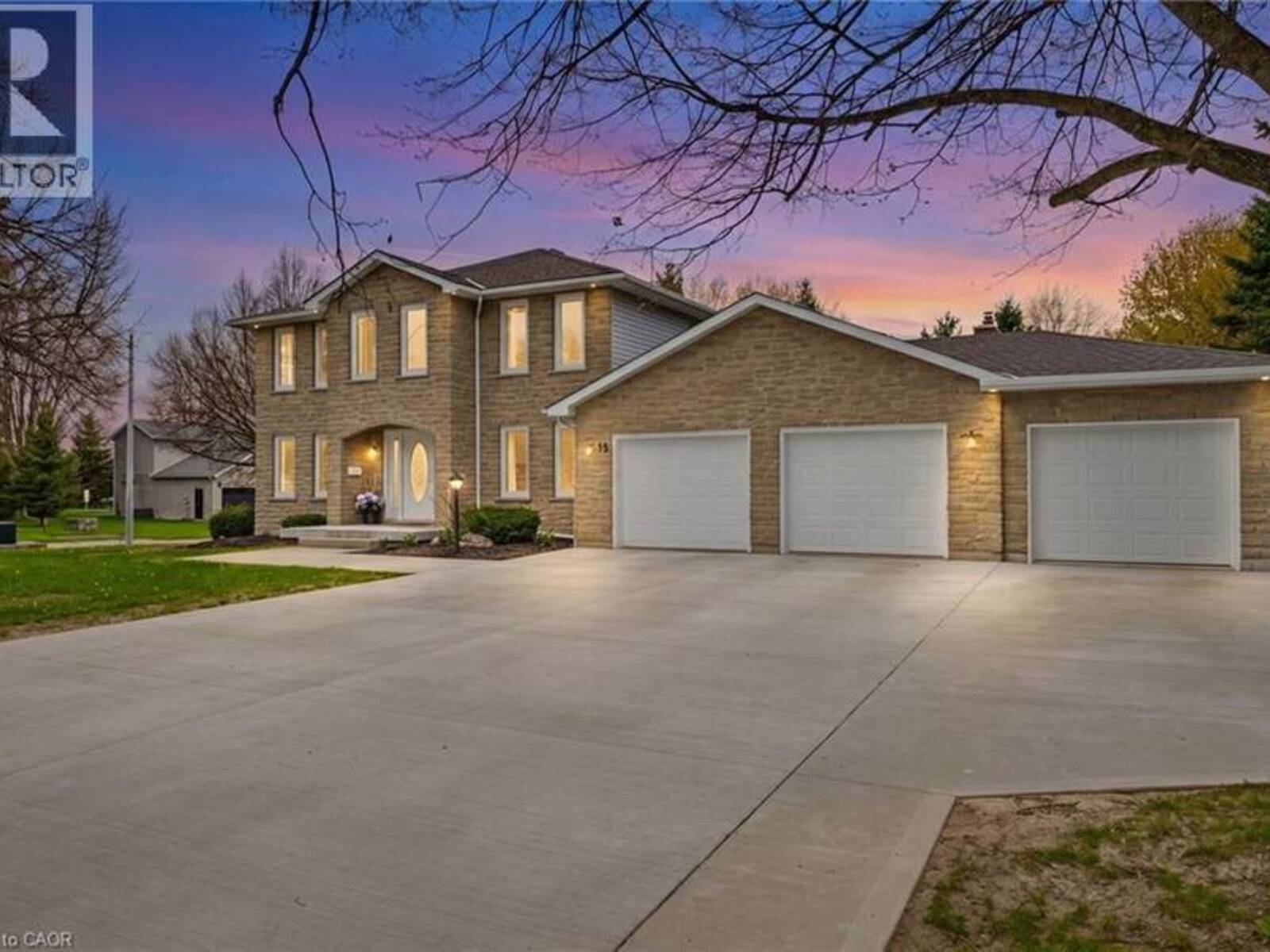 15 DANUBE Drive, Woolwich, Ontario N0B 2M1