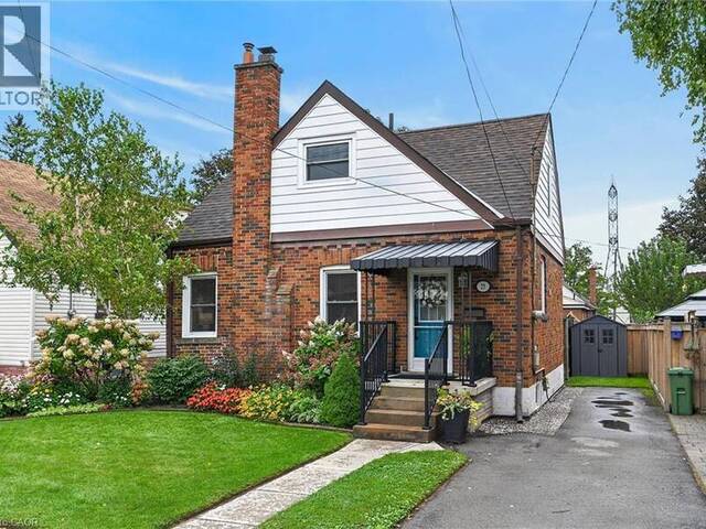 25 WOODBRIDGE Road Hamilton Ontario, L8K 3C6 - 4 Bedrooms Home For Sale