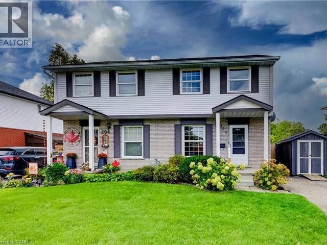 102 BLOOMINGDALE Road N Kitchener Ontario, N2K 1A2 - 3 Bedrooms Home For Sale