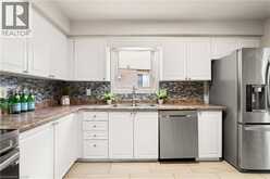647 PINEROW Crescent Unit# A | Waterloo Ontario | Slide Image Fifteen
