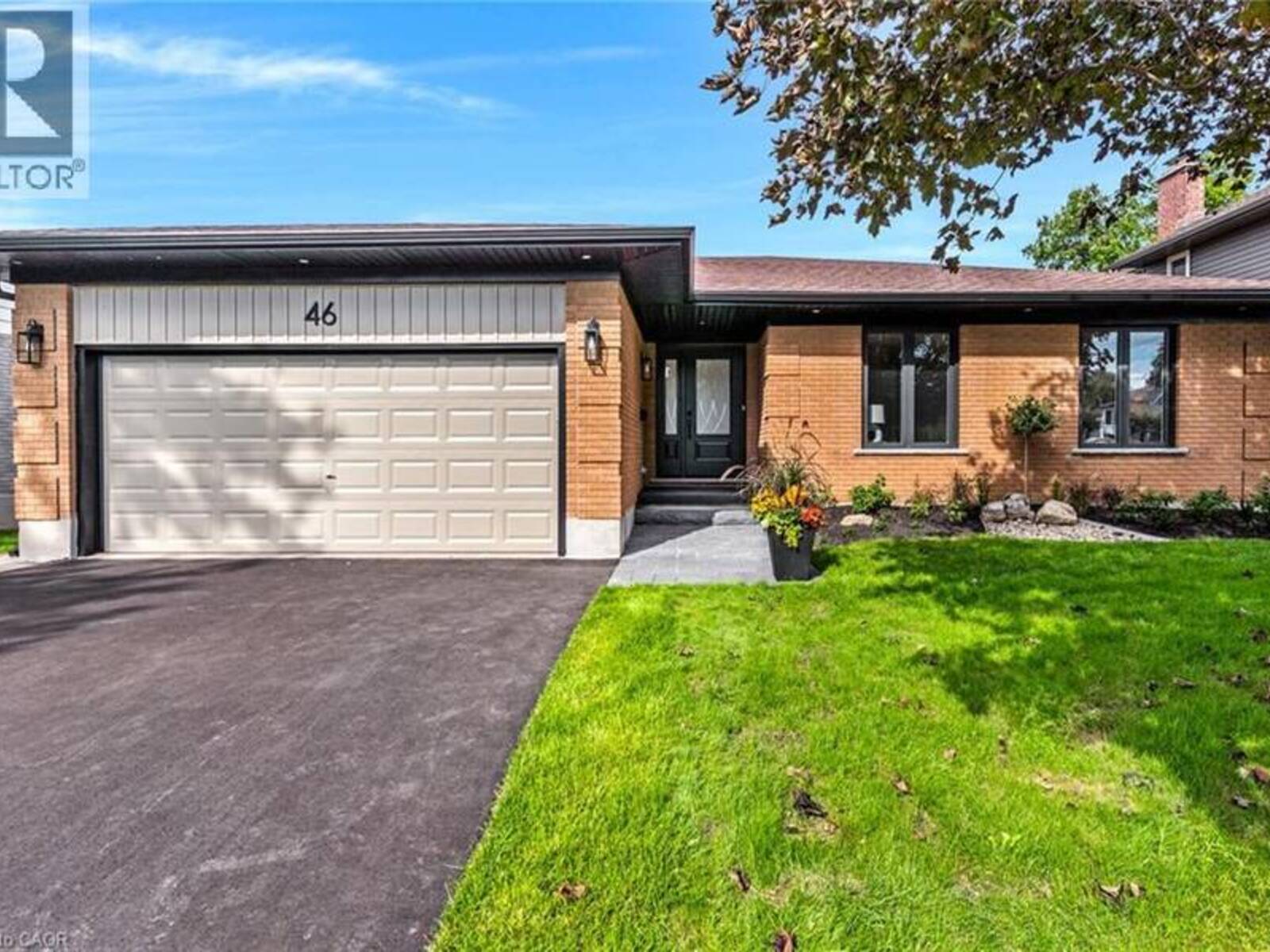 46 ESTHER Avenue, Cambridge, Ontario N1S 4L6