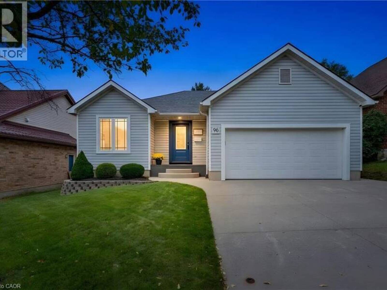 96 ENDEAVOUR Drive, Cambridge, Ontario N3C 4C1