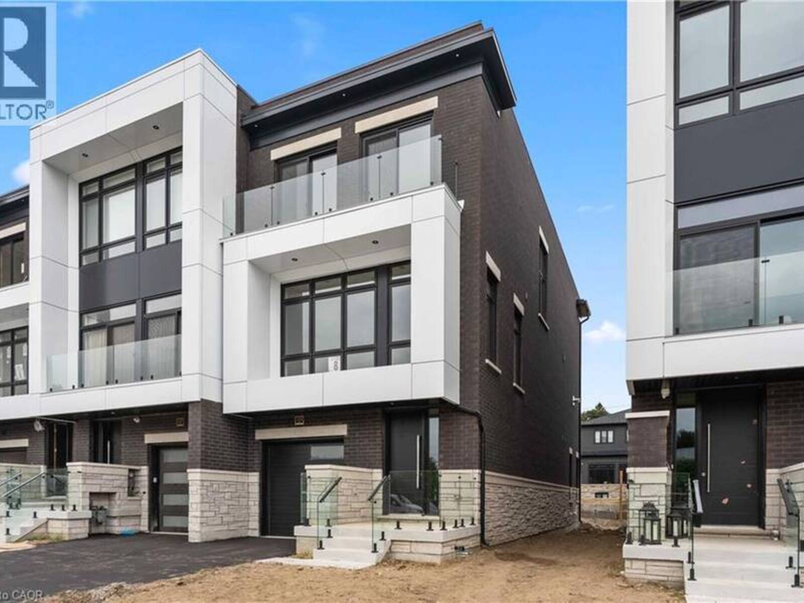 335 HELEN LAWSON Lane, Oakville, Ontario L6J 0G3