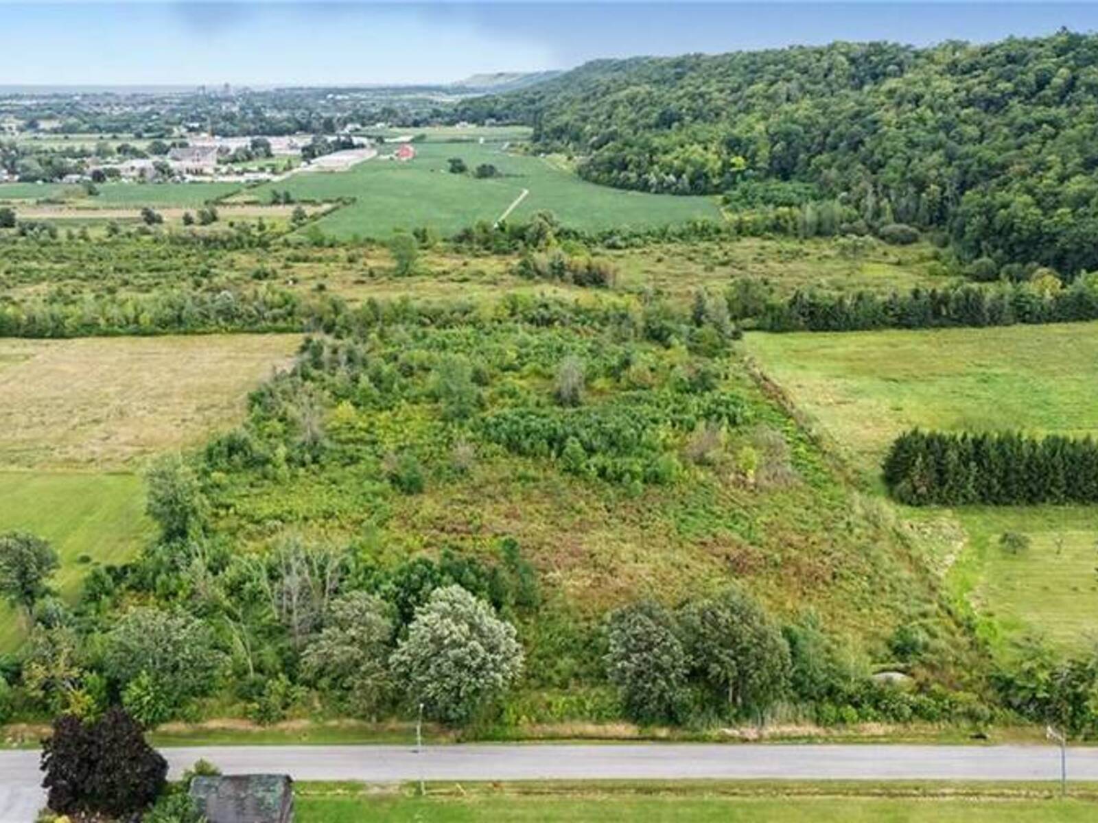 110 JONES Road, Hamilton, Ontario L8E 5J4
