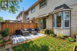 2 ROYALWOOD Court Unit# 20 | Hamilton Ontario | Slide Image Six