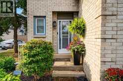 2 ROYALWOOD Court Unit# 20 | Hamilton Ontario | Slide Image Eight