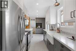 477 KINGSCOURT Drive Unit# B | Waterloo Ontario | Slide Image Sixteen