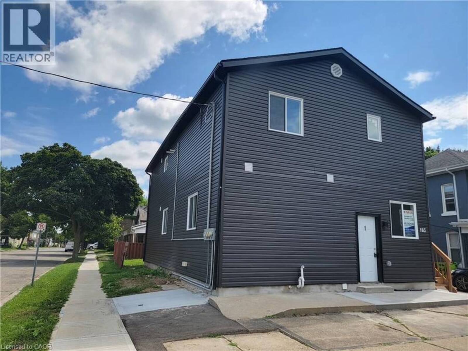 103 PEEL Street, Brantford, Ontario N3S 5M3