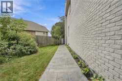 35 LIDO Drive | Hamilton Ontario | Slide Image Forty-five