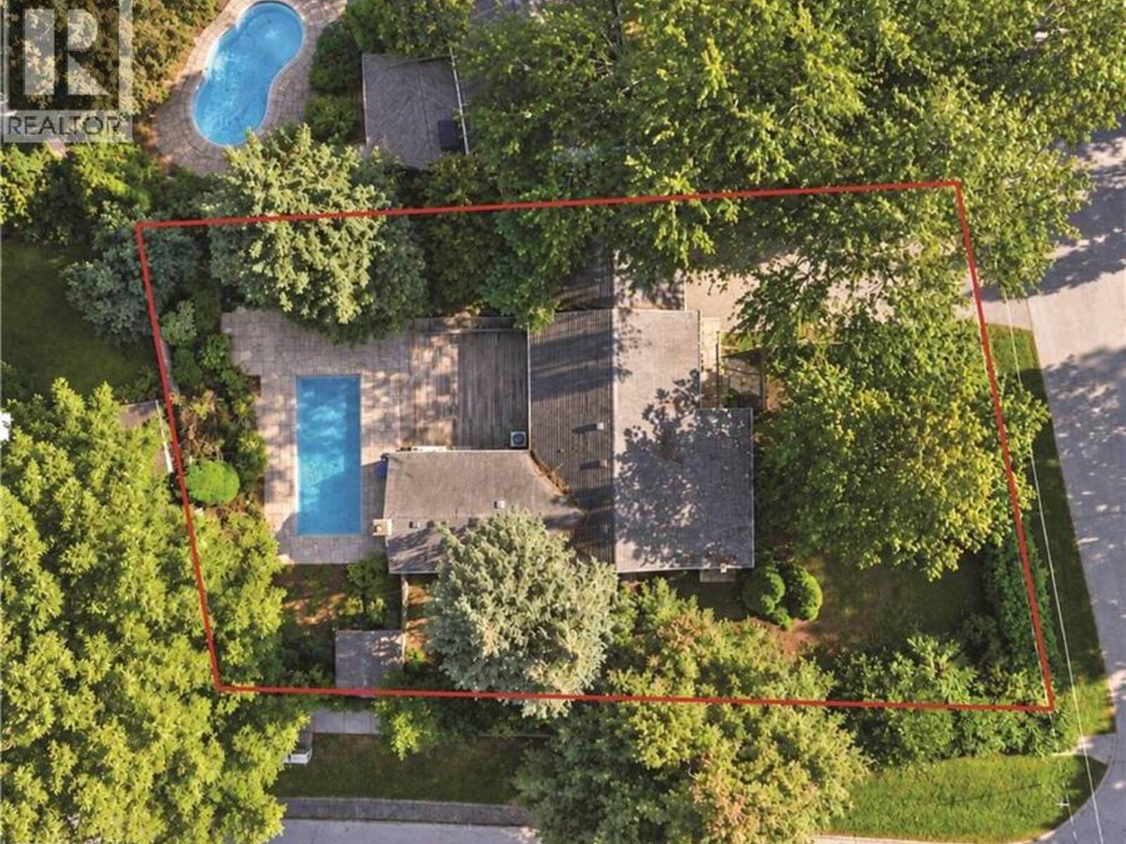 505 PATRICIA Drive, Oakville, Ontario L6K 1L9