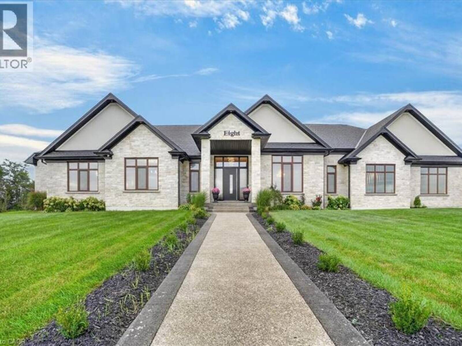 670 BISHOPSGATE Road Unit# 8, Paris, Ontario N3L 3E3