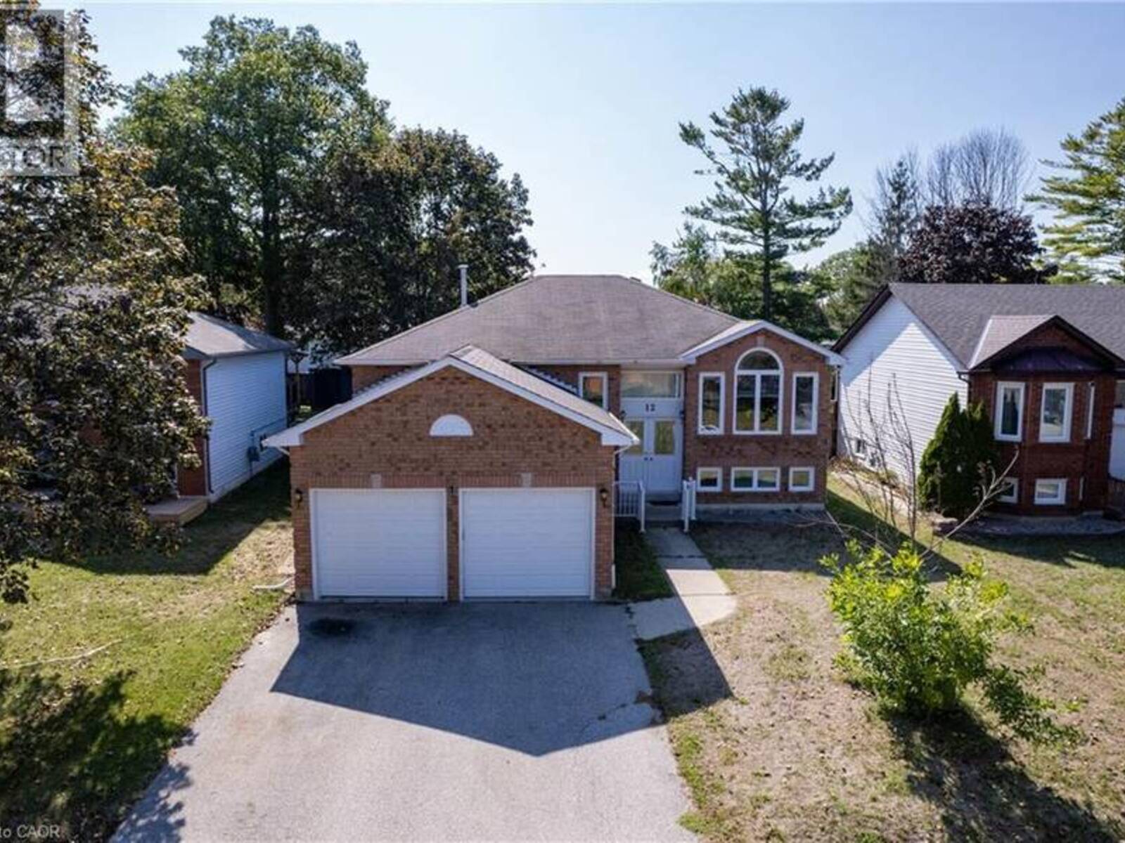 12 LANGEVIN Drive, Wasaga Beach, Ontario L9Z 1C6