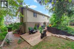 28 SEYMOUR Drive | Ancaster Ontario | Slide Image Thirty-eight