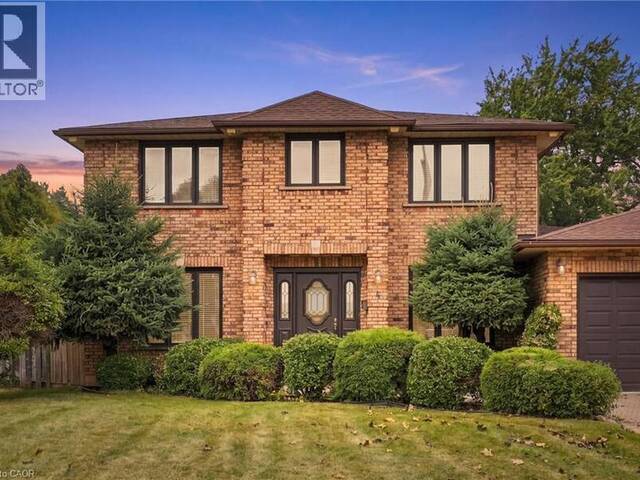 4 NELLIDA Crescent Hamilton Ontario, L9C 7P8 - 4 Bedrooms Home For Sale
