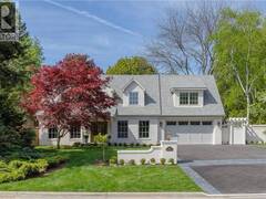 130 EDGECLIFFE Place Burlington Ontario, L7L 3Z3