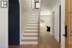 130 EDGECLIFFE Place | Burlington Ontario | Slide Image Five