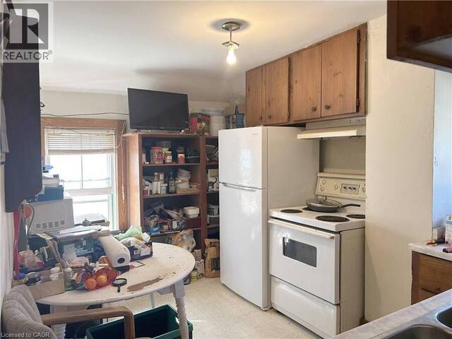 100 - 102 STANLEY Street Simcoe Ontario, N3Y 1M4 - Multi-family Home For Sale