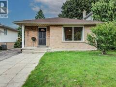 143 SUNRISE Place Kitchener Ontario, N2B 3S8