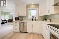 464 NORTHLAKE Drive | Waterloo Ontario | Slide Image Thirteen