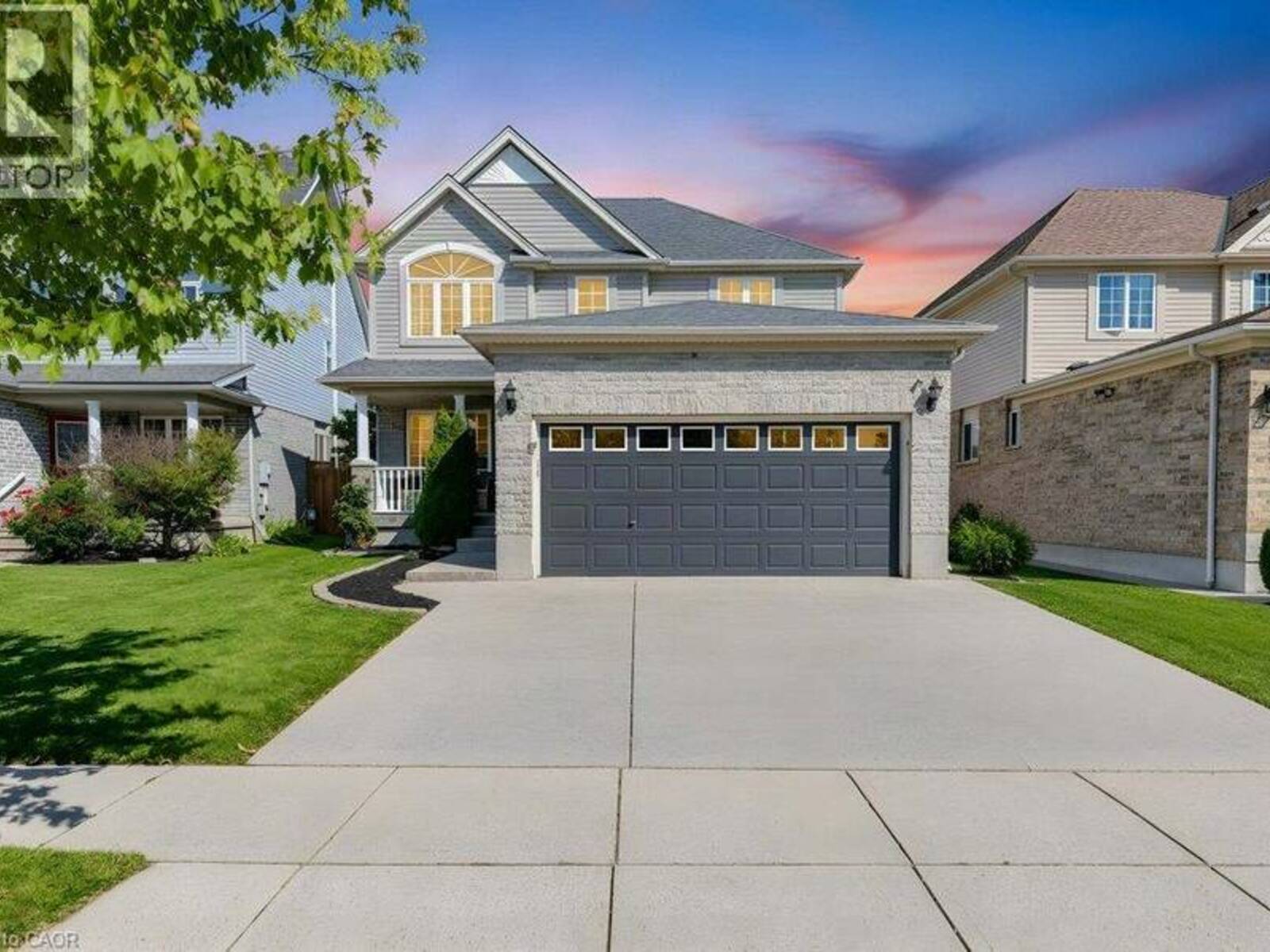 88 DECARO Crescent, Cambridge, Ontario N3C 4N2