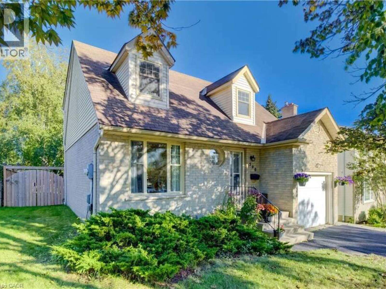 590 WILLOW Road, Guelph, Ontario N1H 7M5