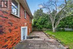 539 ENFIELD Road | Burlington Ontario | Slide Image Sixteen