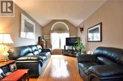 134 BOULDING Avenue | Waterdown Ontario | Slide Image Seven
