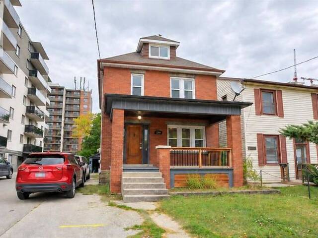 230 DUKE Street Hamilton Ontario, L8P 1Y3 - 6 Bedrooms Home For Sale