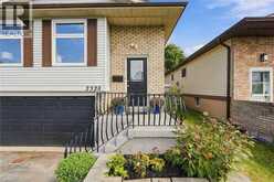 2328 MALCOLM Crescent | Burlington Ontario | Slide Image Four