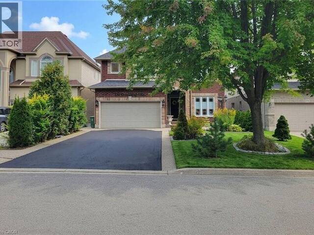 214 CLOVERLEAF Drive Ancaster Ontario, L9K 1T4 - 4 Bedrooms Home For Sale