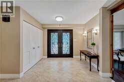 2284 MANSFIELD Drive | Burlington Ontario | Slide Image Five