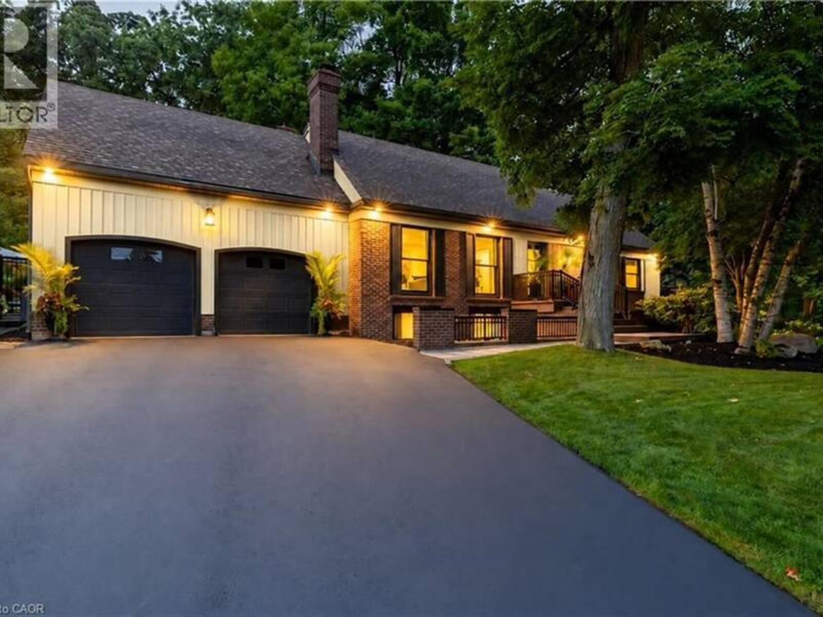 2129 HIGHVIEW Drive, Burlington, Ontario L7P 0P2