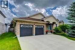 517 STARBOARD Crescent | Waterloo Ontario | Slide Image Three