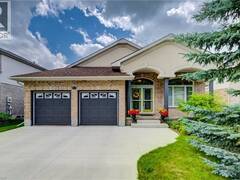 517 STARBOARD Crescent Waterloo Ontario, N2K 4G5