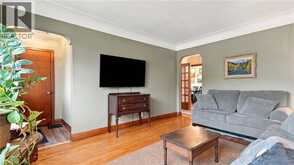 42 DELEVAN Crescent | Hamilton Ontario | Slide Image Eight
