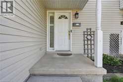 4518 GARDEN GATE Terrace | Beamsville Ontario | Slide Image Three