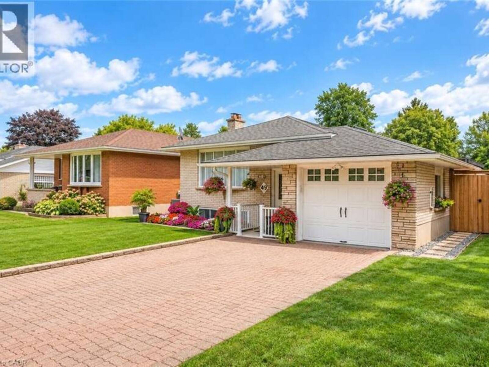 49 CARNABY Crescent, Kitchener, Ontario N2A 1M6