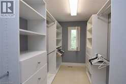 715 BATEMAN Court | Burlington Ontario | Slide Image Thirty-two