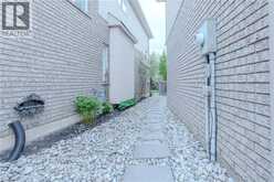 79 MOORLAND Crescent | Ancaster Ontario | Slide Image Thirty-nine