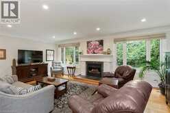 200 WOODVIEW Crescent | Ancaster Ontario | Slide Image Fourteen