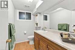 12 GLAMIS Court | Hamilton Ontario | Slide Image Thirteen