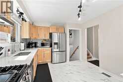 12 GLAMIS Court | Hamilton Ontario | Slide Image Five