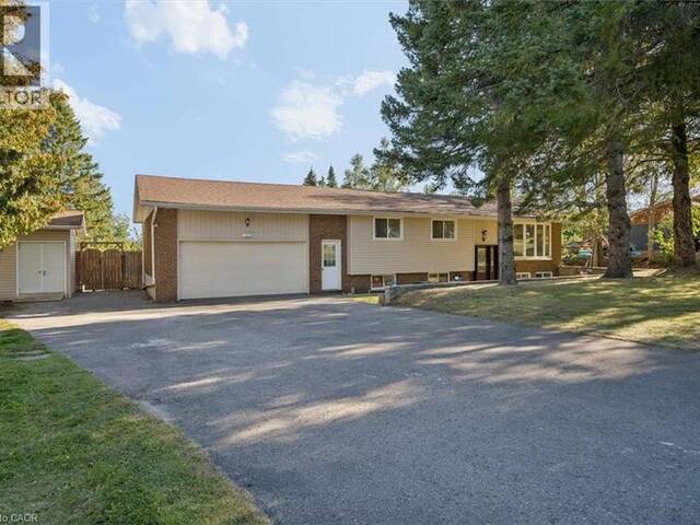 210 PATRICIA Crescent Selwyn Ontario, K9J 6X4 - 4 Bedrooms Home For Sale