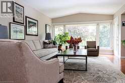 89 LITTLE JOHN Road | Dundas Ontario | Slide Image Nine
