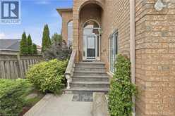 11 REDTAIL Crescent | Hamilton Ontario | Slide Image Four