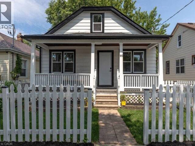 95 CHETWOOD Street St. Catharines Ontario, L2S 2A6 - 4 Bedrooms Home For Sale