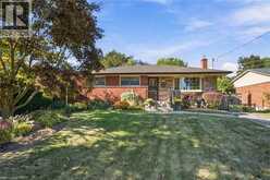 509 WALNUT Crescent | Burlington Ontario | Slide Image Three