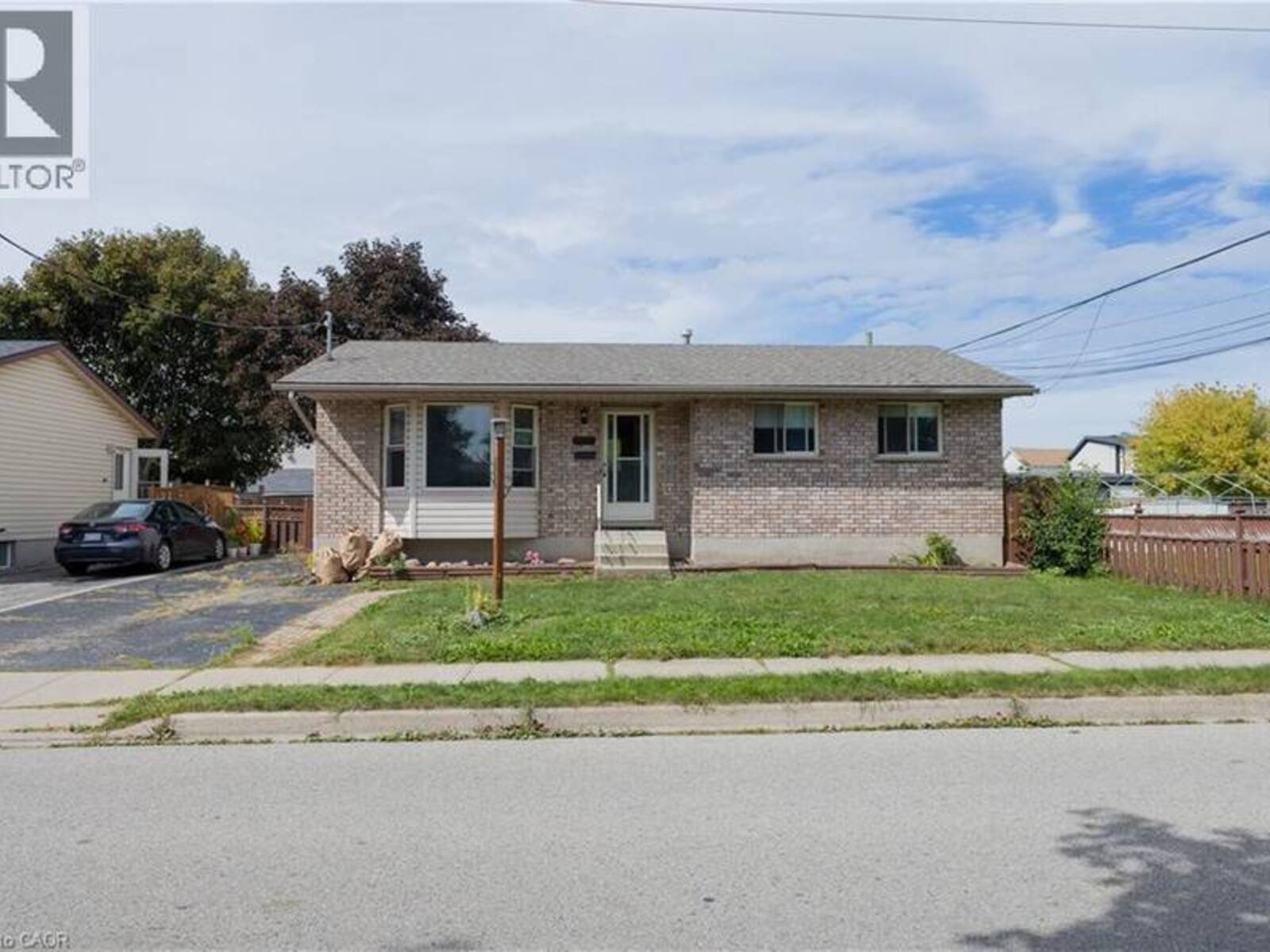 120 UNION Street S, Cambridge, Ontario N3H 2H1